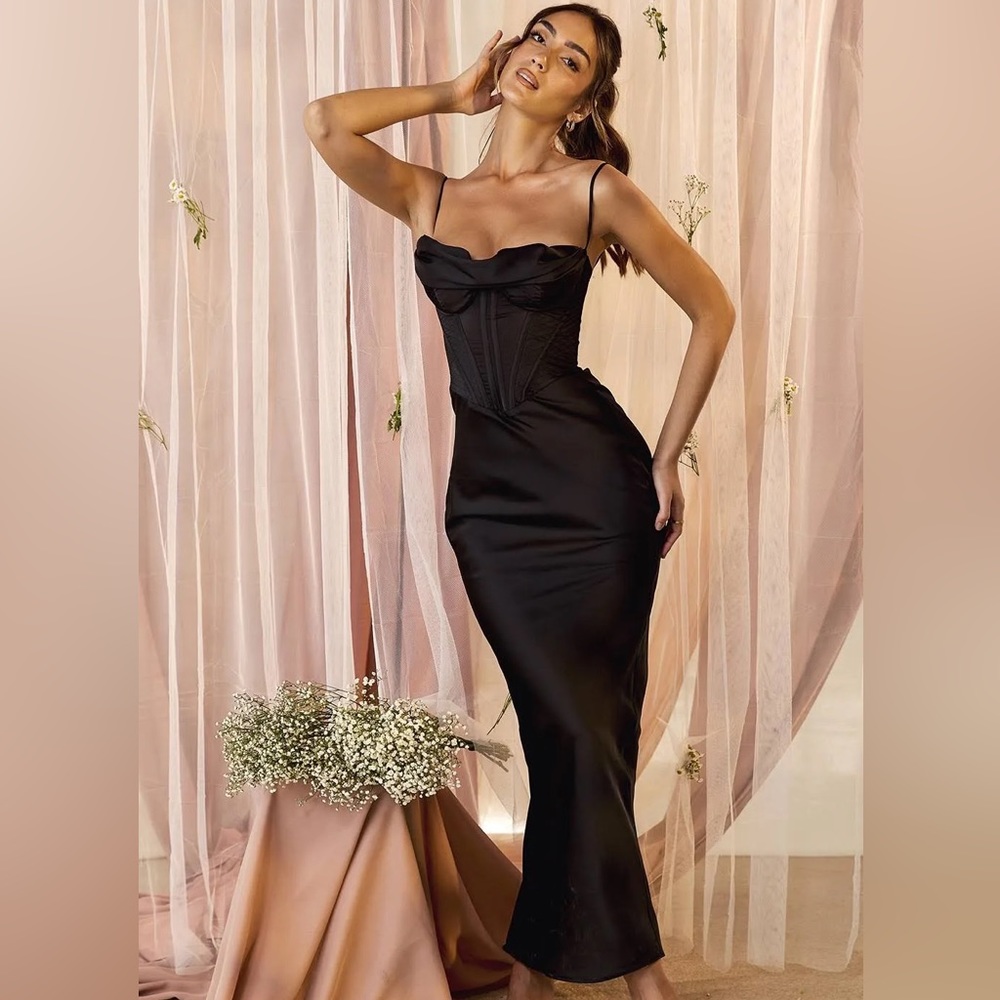 HOUSE OF CB 'Charmaine' Black Corset Maxi Dress NWOT - Picture 13 of 17